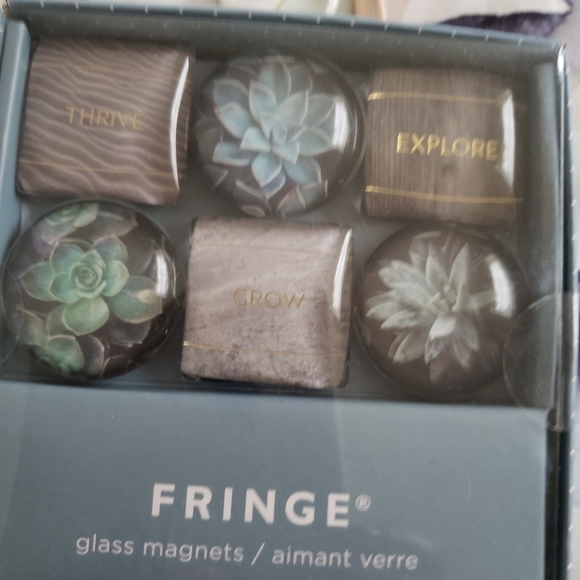 Inspirational 💞Fringe Glass Magnets 🧲 Set of 2 - Picture 3 of 5